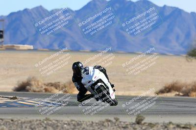 media/Jan-08-2022-SoCal Trackdays (Sat) [[1ec2777125]]/Turn 4 (1145am)/